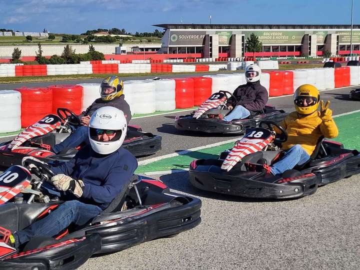 Course de Karting à Portimão avec le Club Suisse d'Algarve