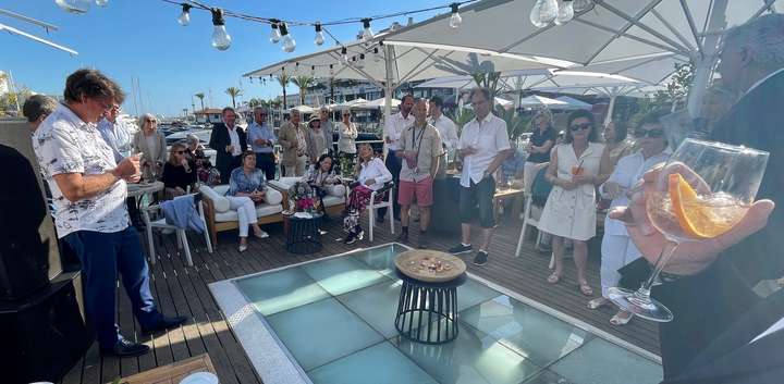 Quelques photos souvenirs de l’invitation à un apéritif organisé par Monsieur l’Ambassadeur de Suisse au Portugal, Denis Knobel.